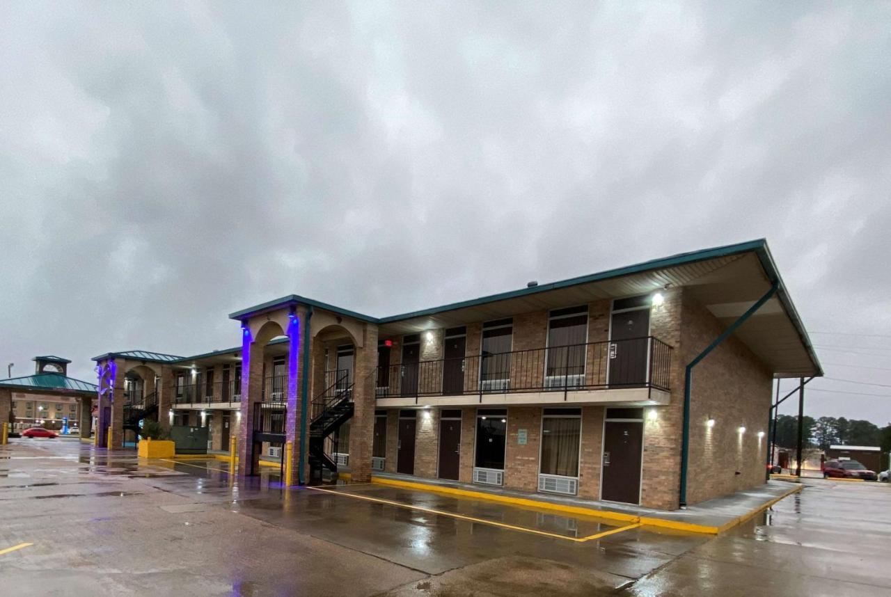 Days Inn By Wyndham Forest Extérieur photo