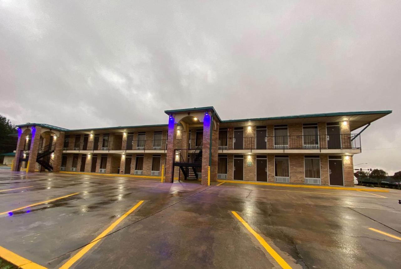 Days Inn By Wyndham Forest Extérieur photo